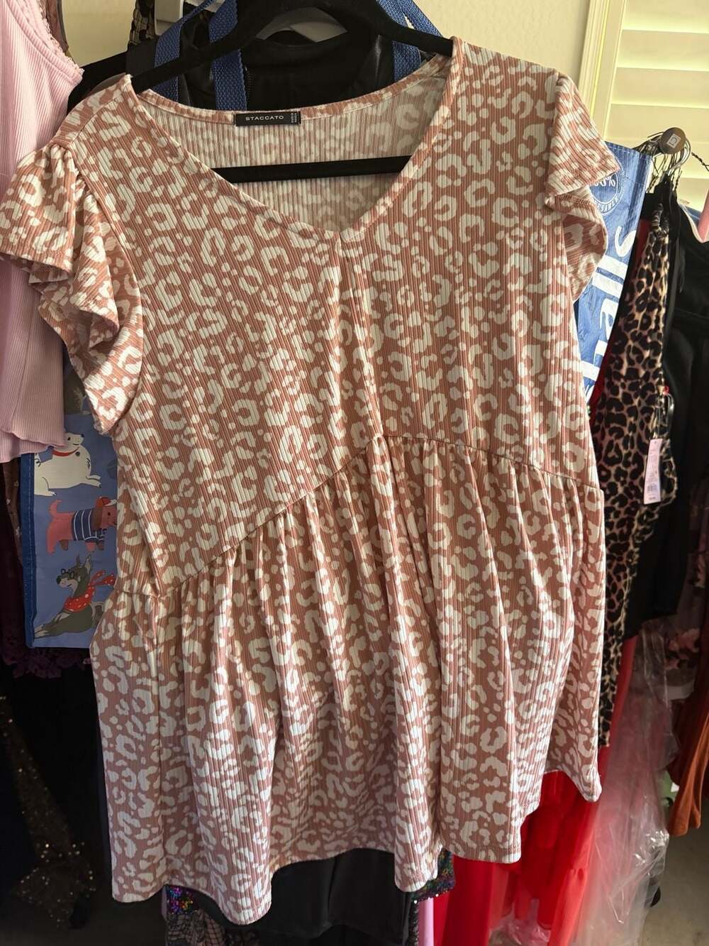 Staccato Peach and White Leopard Print Ribbed Flutter Sleeve Babydoll Top
